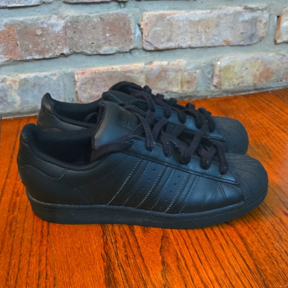 Adidas Black on Black Superstar Big Kids 5.5 (Women's 7.5) Sneakers